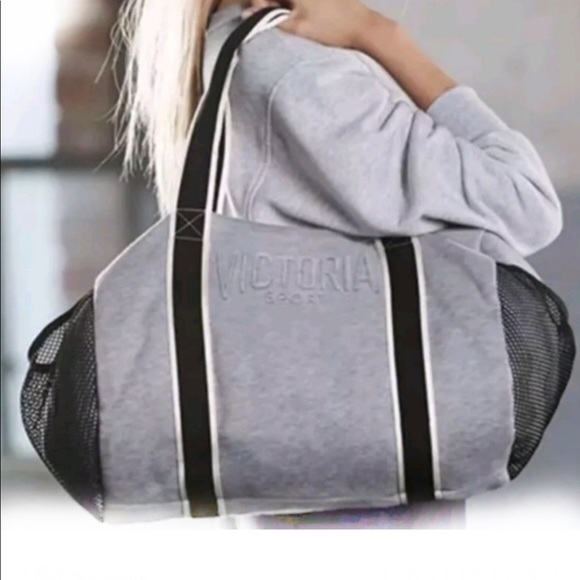 Victoria Secret Victoria Sport Duffel Bag NWT! - Picture 2 of 8